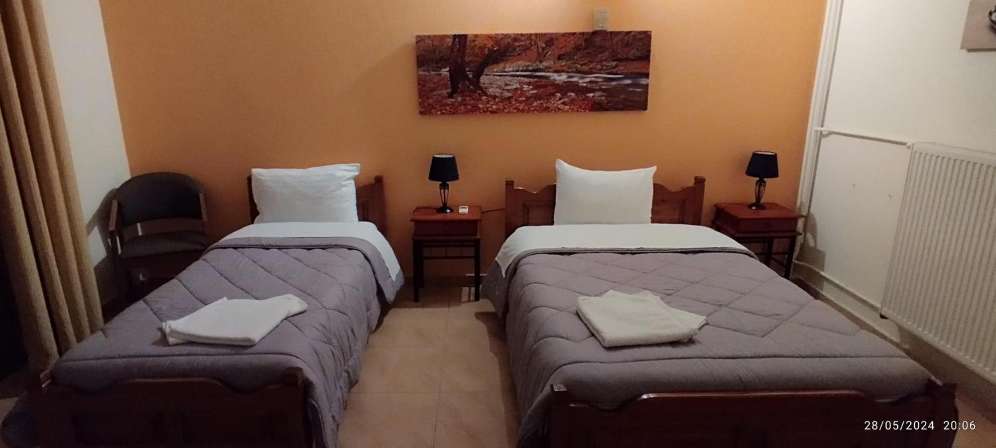 Izela Hotel กาลาเนรา ภายนอก รูปภาพ
