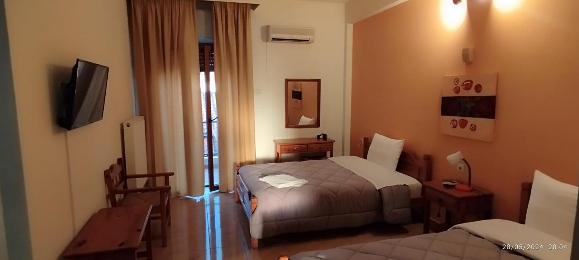 Izela Hotel กาลาเนรา ภายนอก รูปภาพ